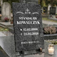 Duża tabliczka granitowa 20x30 cm na pomnik z napisami