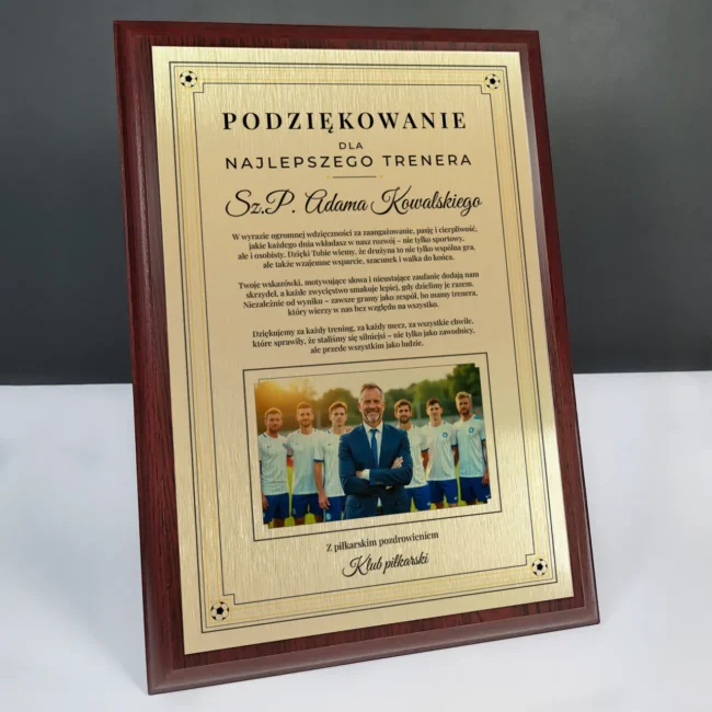 Eleganckie podziękowanie dla trenera piłki nożnej