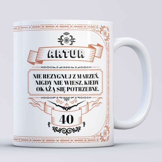 Kubek na 40 z napisem NIE REZYGNUJ Z MARZEN
